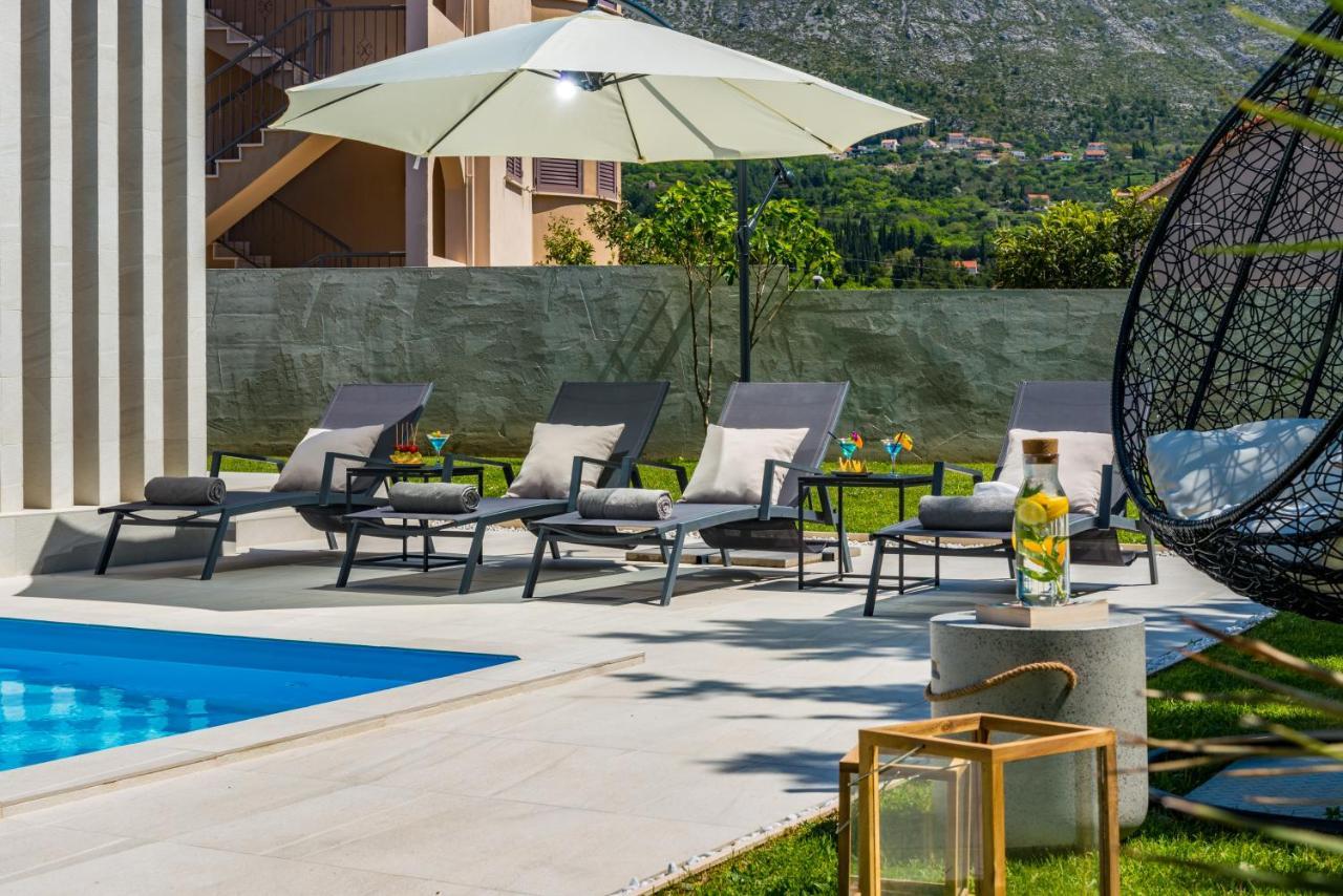 Villa Oasis - Your Luxury Home Away From Home Celopeci Exteriér fotografie
