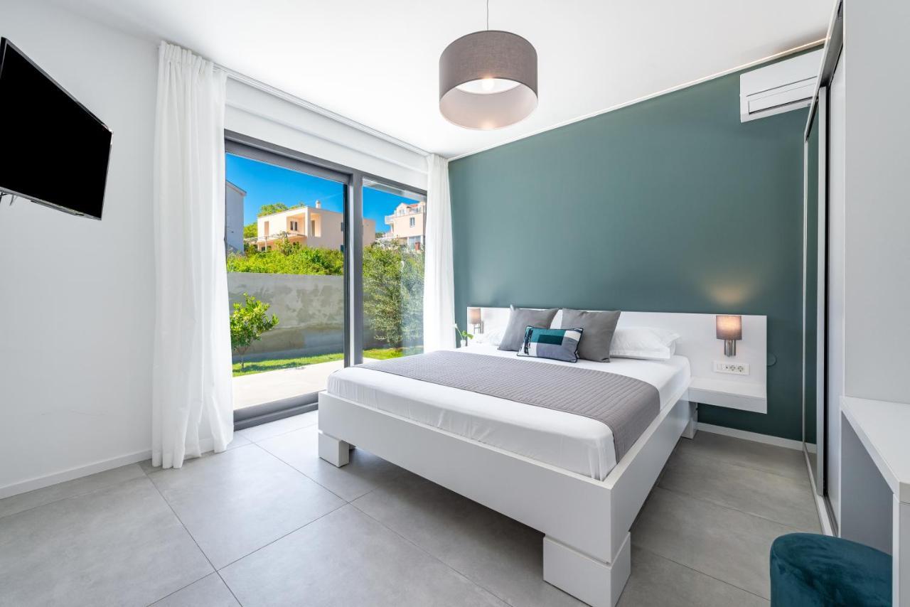 Villa Oasis - Your Luxury Home Away From Home Celopeci Exteriér fotografie