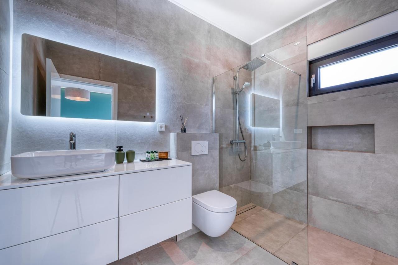 Villa Oasis - Your Luxury Home Away From Home Celopeci Exteriér fotografie
