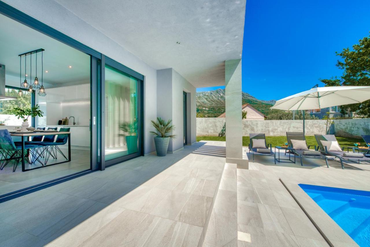 Villa Oasis - Your Luxury Home Away From Home Celopeci Exteriér fotografie