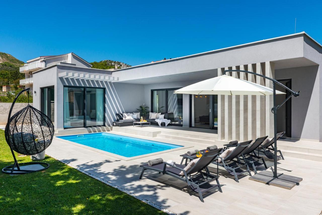 Villa Oasis - Your Luxury Home Away From Home Celopeci Exteriér fotografie