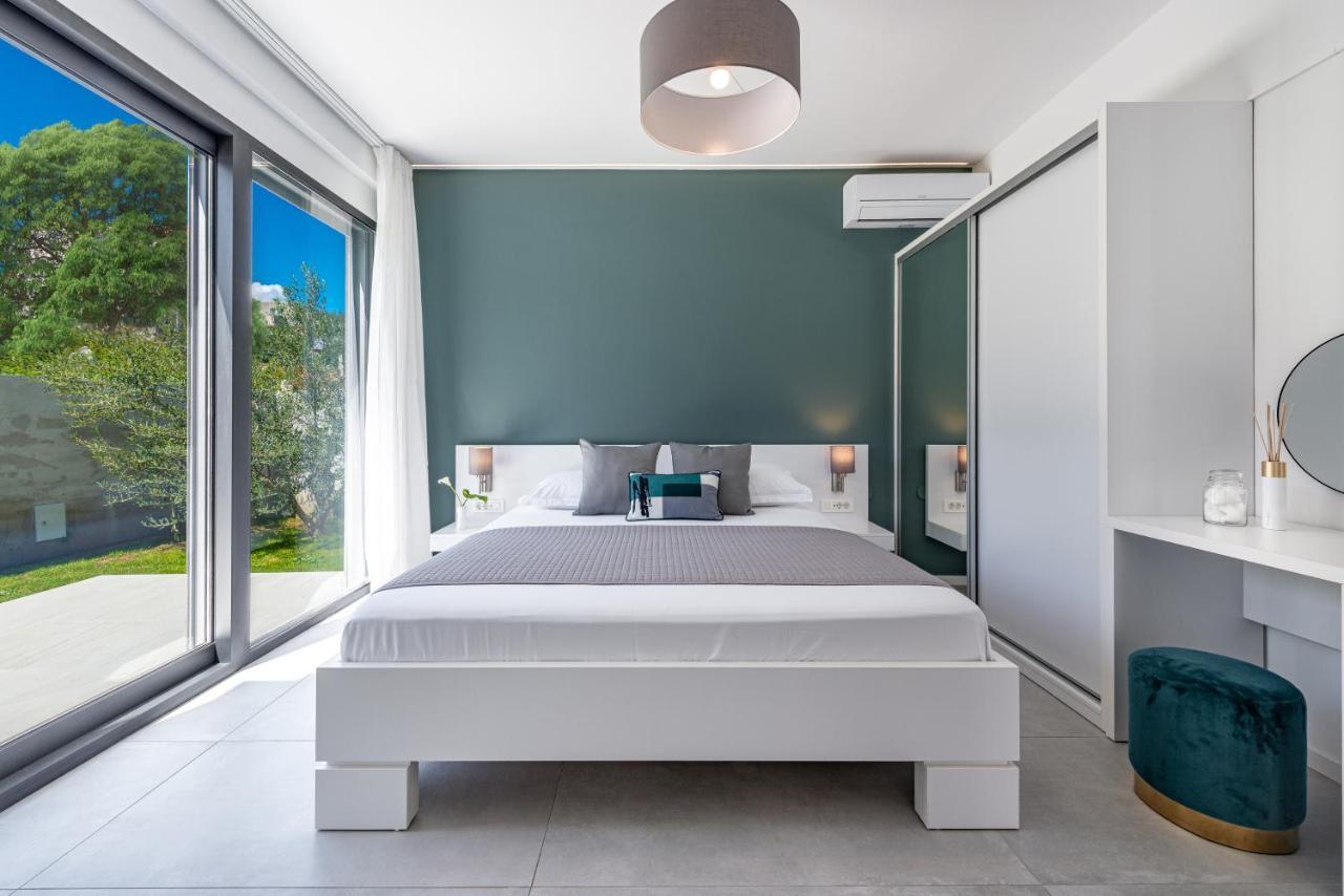 Villa Oasis - Your Luxury Home Away From Home Celopeci Exteriér fotografie