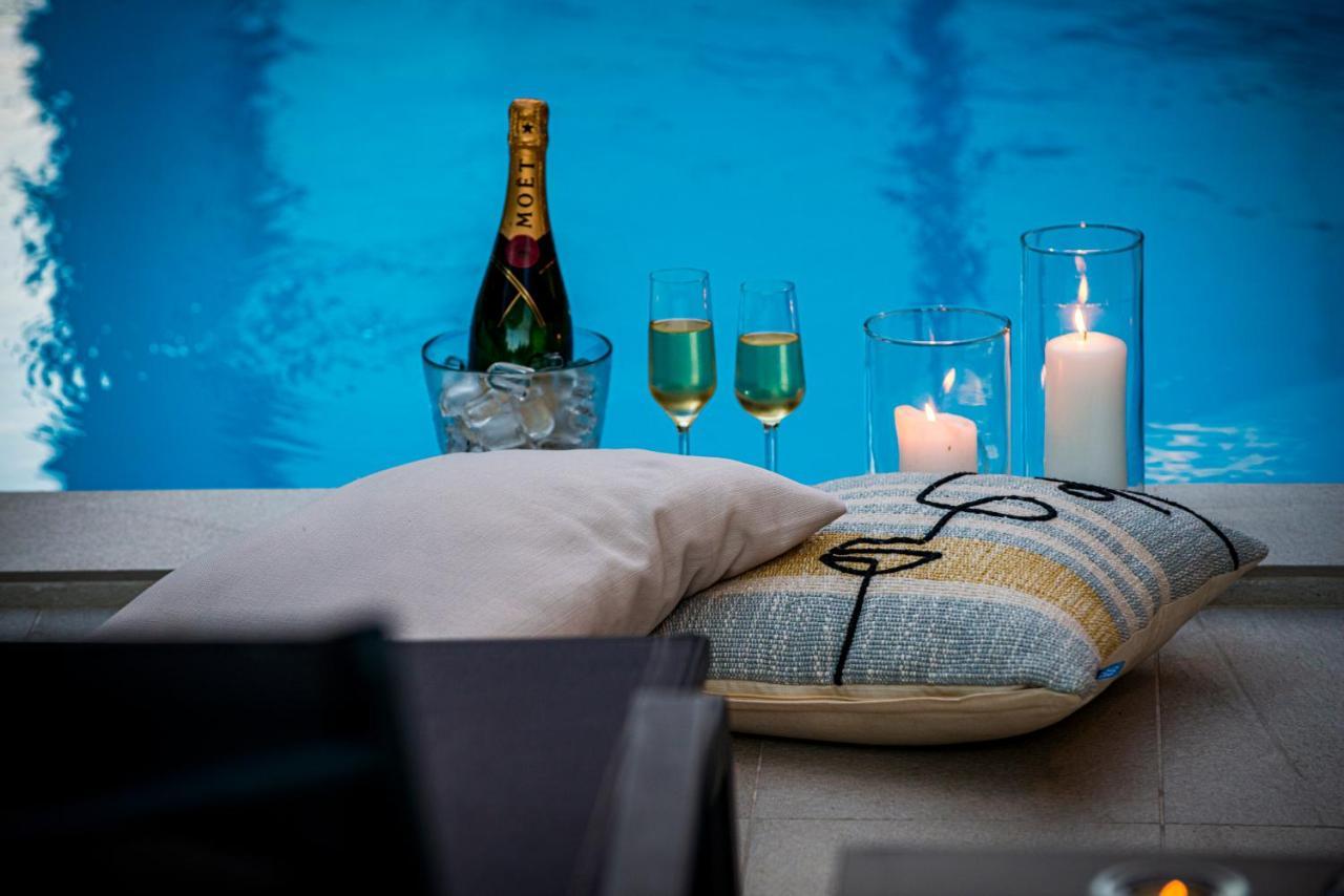 Villa Oasis - Your Luxury Home Away From Home Celopeci Exteriér fotografie
